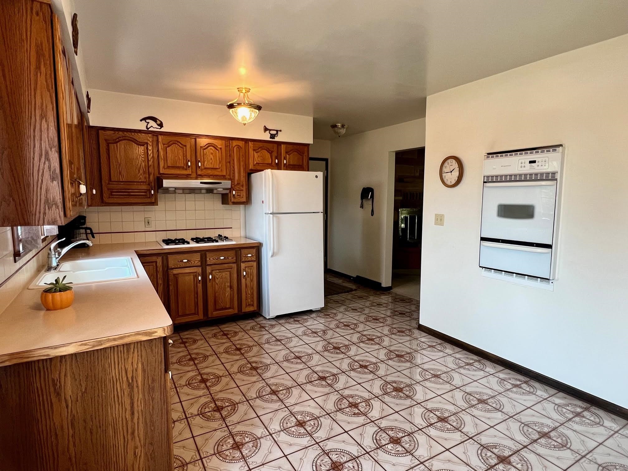 151 East Youngs Ditch Road Bay City, MI 48708 - Photo 10 of 32 Gallery Image 10