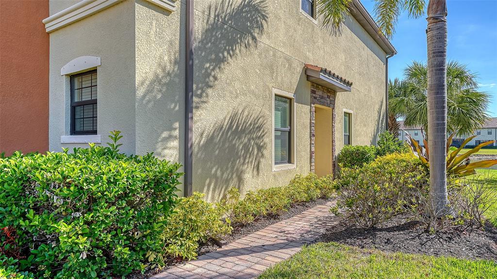 20223 Lagente Circle Venice, FL 34293 - Photo 3 of 71