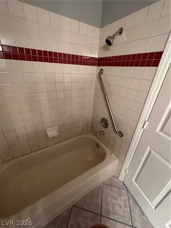 $1,350 | 1600 North Torrey Pines Drive, Unit 102, Las Vegas, NV 89108