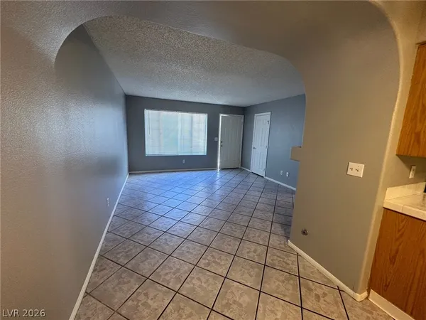 $1,350 | 1600 North Torrey Pines Drive, Unit 102, Las Vegas, NV 89108