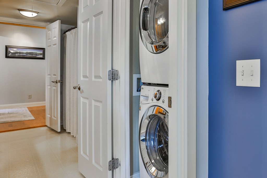 25 Cedar Street, Unit 4 Amesbury, MA 01913 - Photo 16 of 20 a view of a hallway with washer and dryer