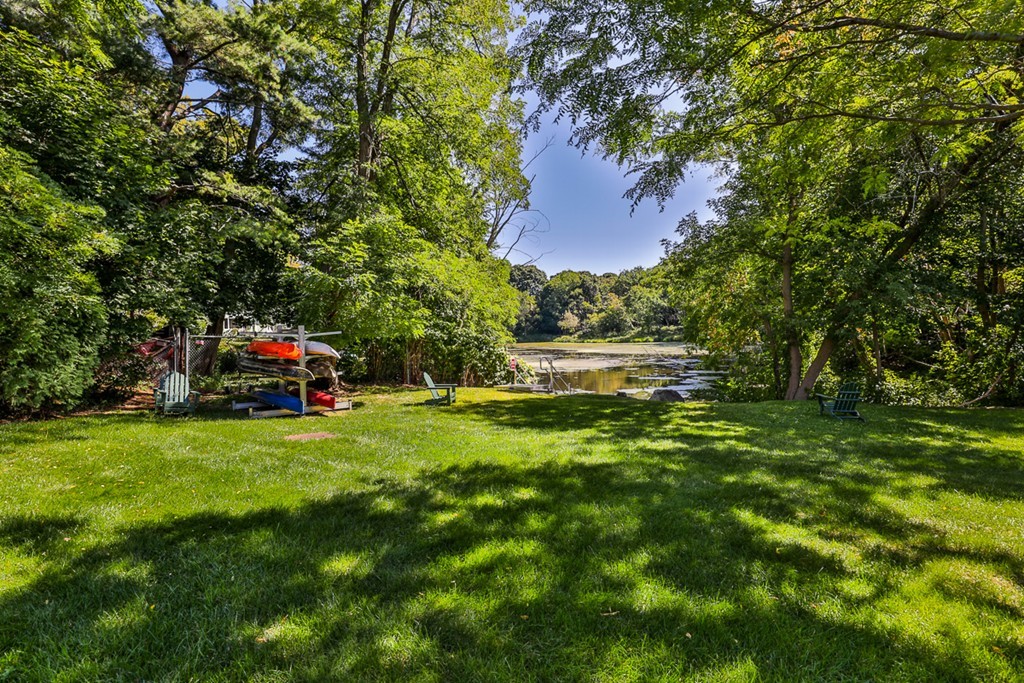 25 Cedar Street, Unit 4 Amesbury, MA 01913 - Photo 19 of 20