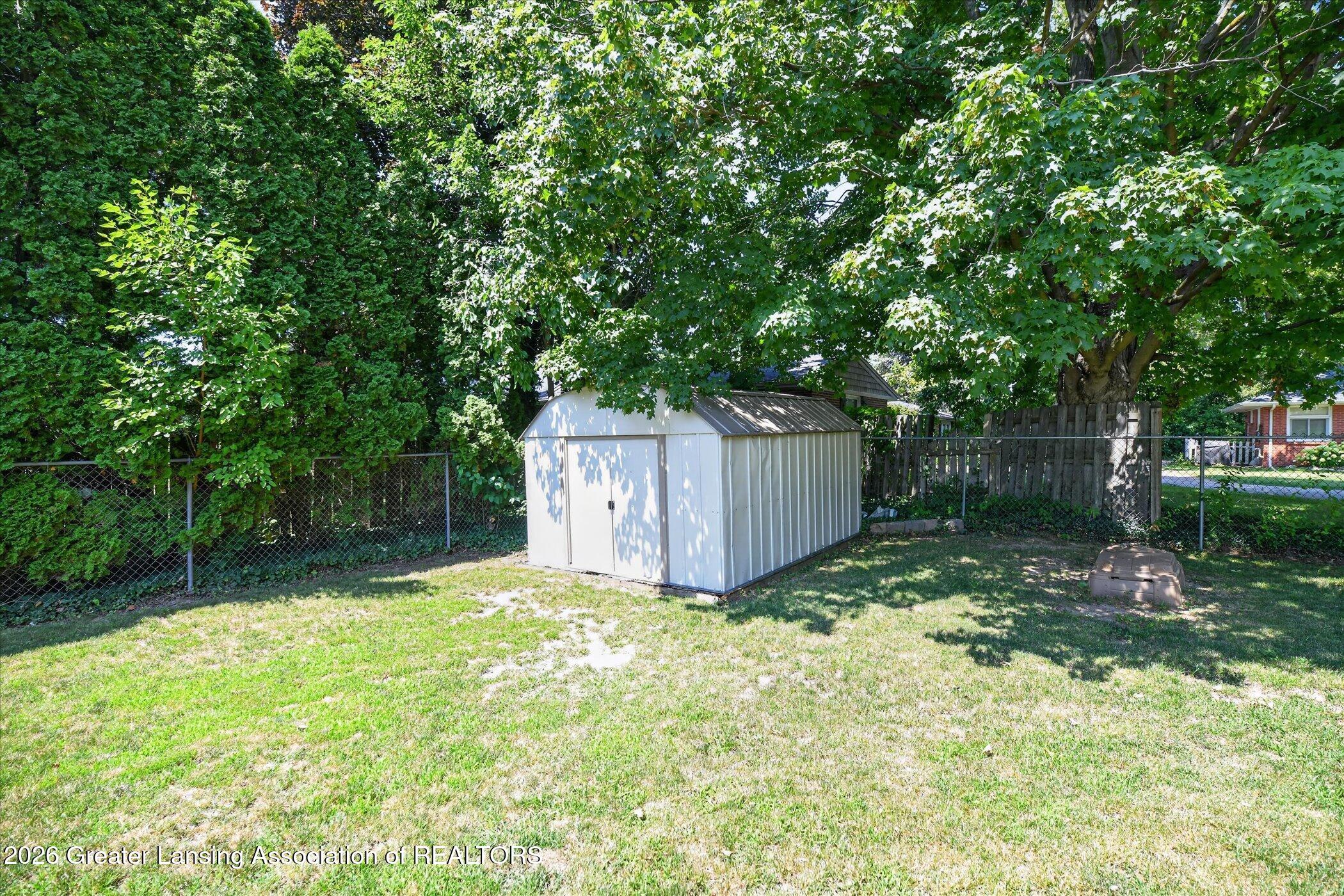 876 Riverside Drive Portland, MI 48875 - Photo 46 of 60 61-876-Riverside-Dr-WindowStill