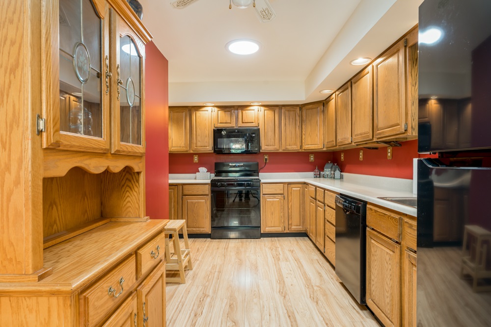 332 Sanford Road Wells, ME 04090 - Photo 7 of 38 Gallery Image 7