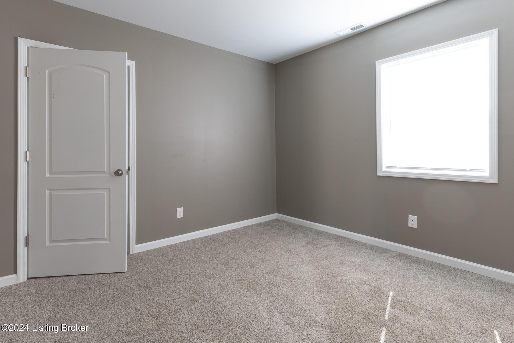 422 Bullitt Road Simpsonville, KY 40067 - Photo 11 of 23 61-IMG_5301