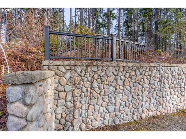 $370,000 | 360 Detroit Road South, Detroit, OR 97342