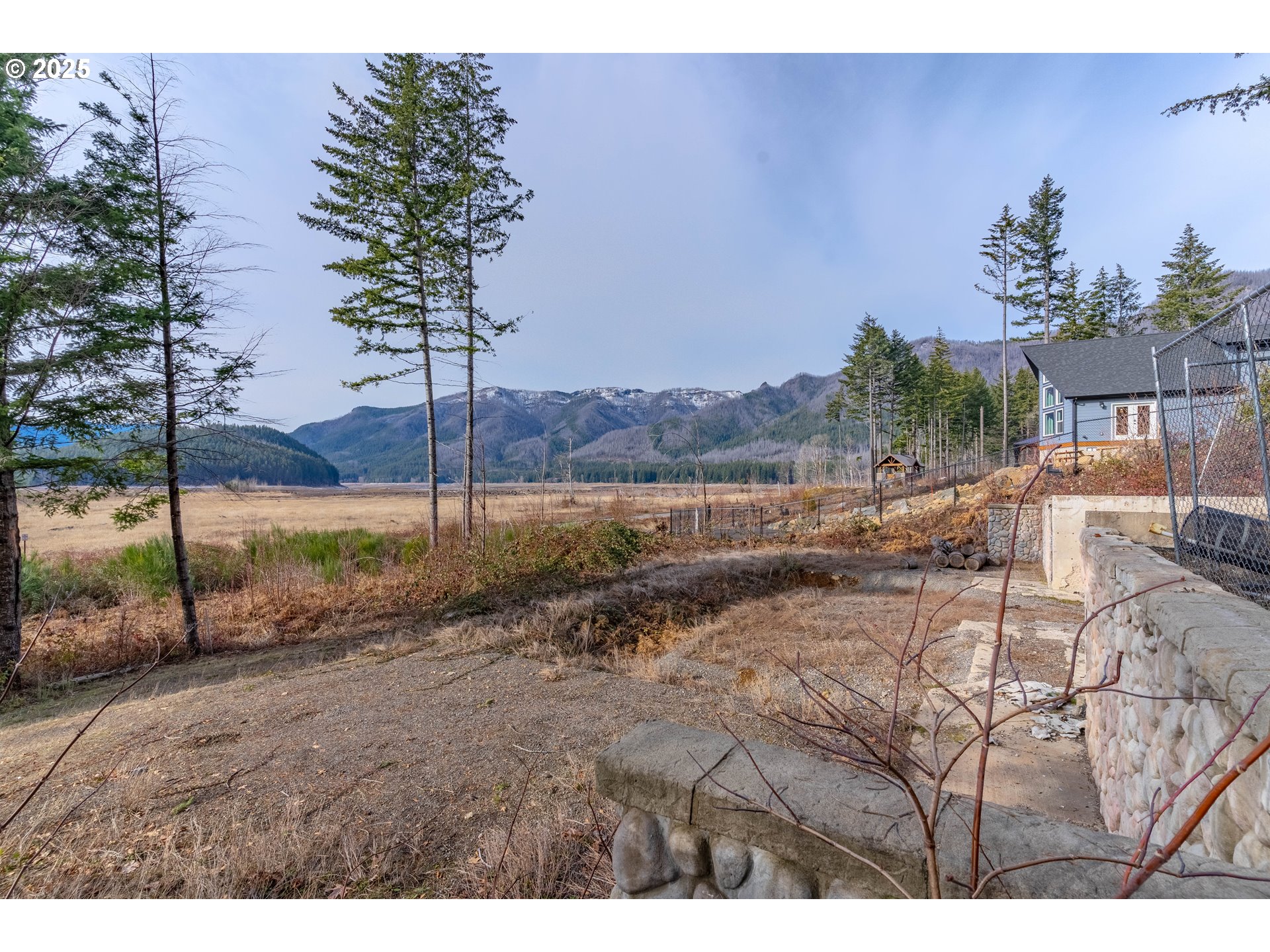 360 Detroit Road South Detroit, OR 97342 - Photo 3 of 16