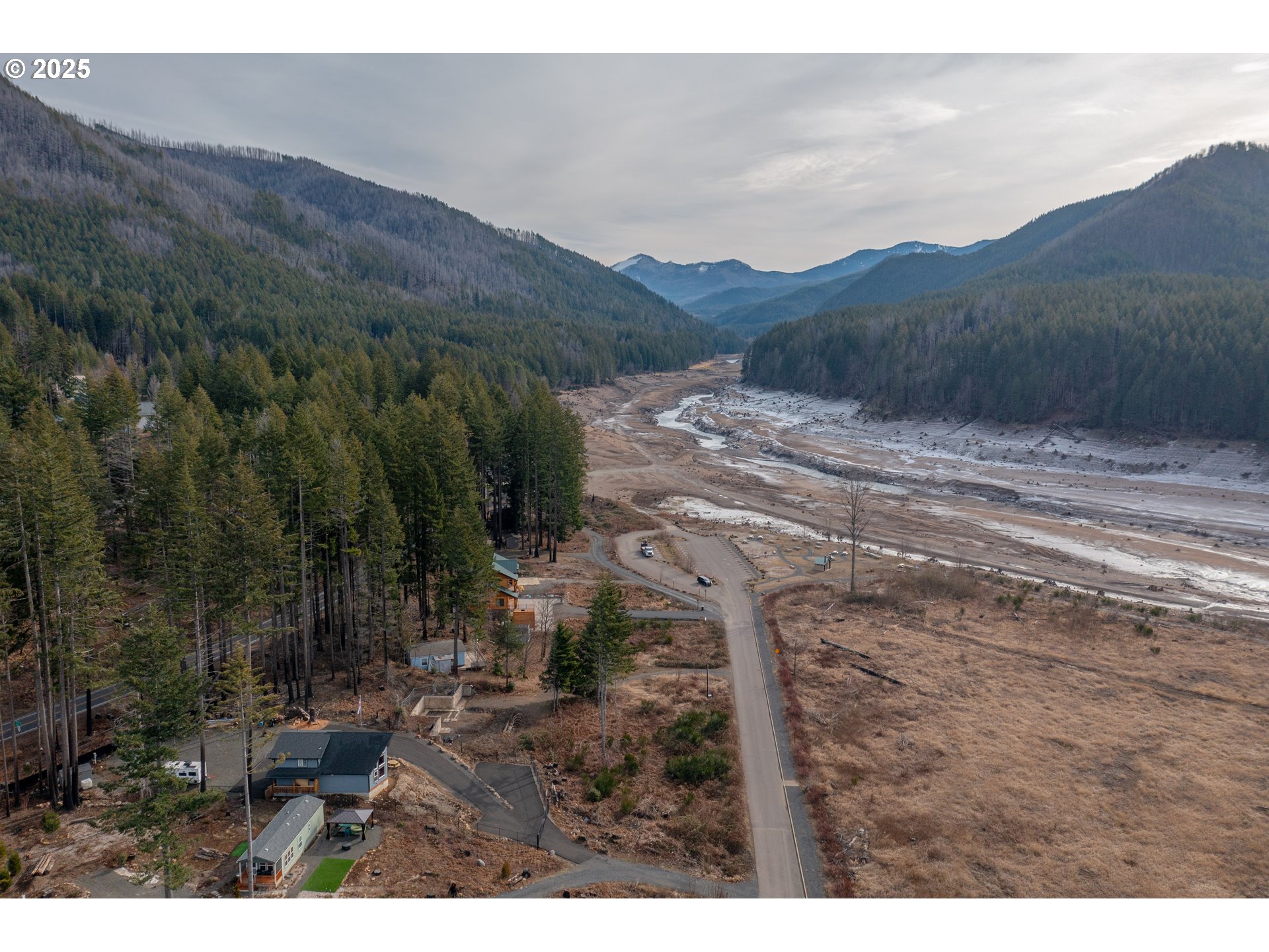 360 Detroit Road South Detroit, OR 97342 - Photo 5 of 16