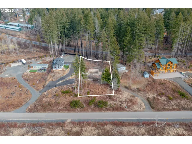 $370,000 | 360 Detroit Road South, Detroit, OR 97342