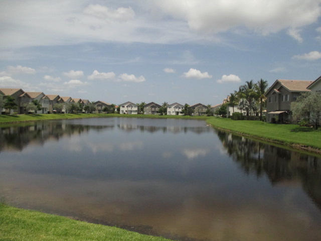 3214 Laurel Ridge Circle Riviera Beach, FL 33404 - Photo 2 of 10 IMG_0831