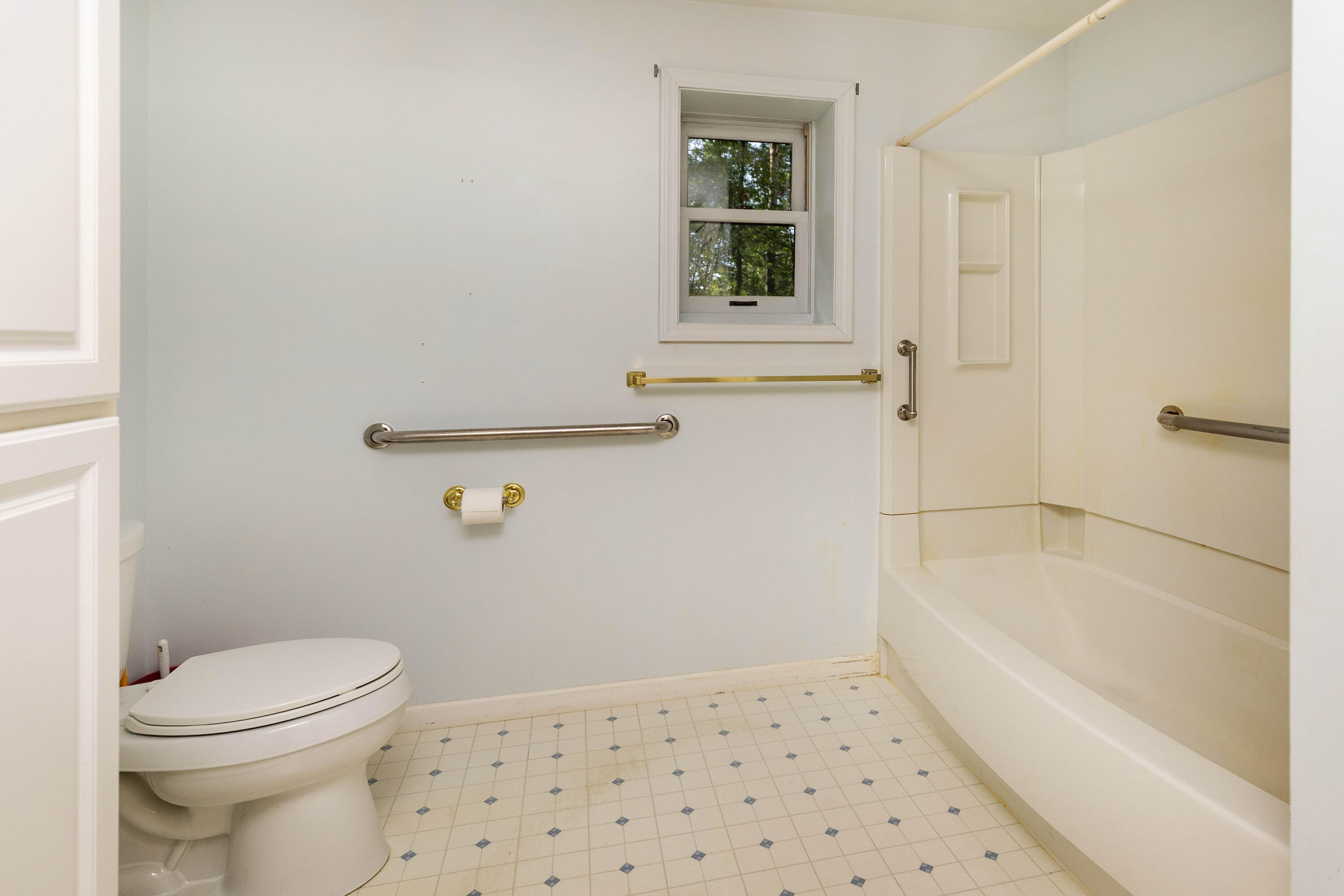 1038 East Freeland Road Merrill, MI 48637 - Photo 15 of 28 Bathroom
