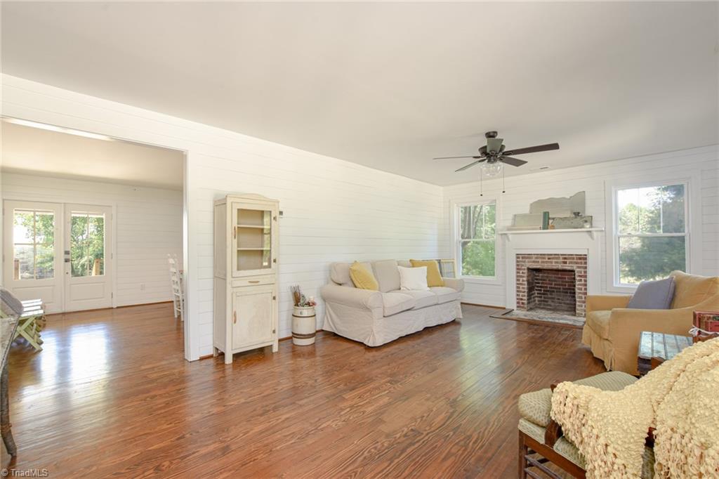 1190 K Fork Road Madison, NC 27025 - Photo 4 of 37