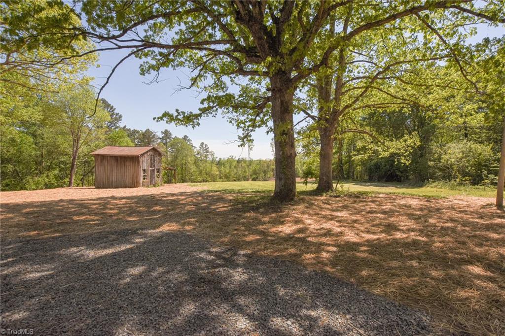 1190 K Fork Road Madison, NC 27025 - Photo 33 of 37