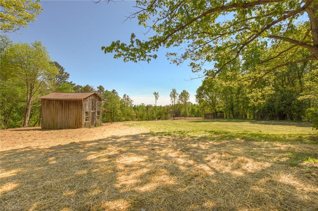 1190 K Fork Road Madison, NC 27025 - Photo 34 of 37