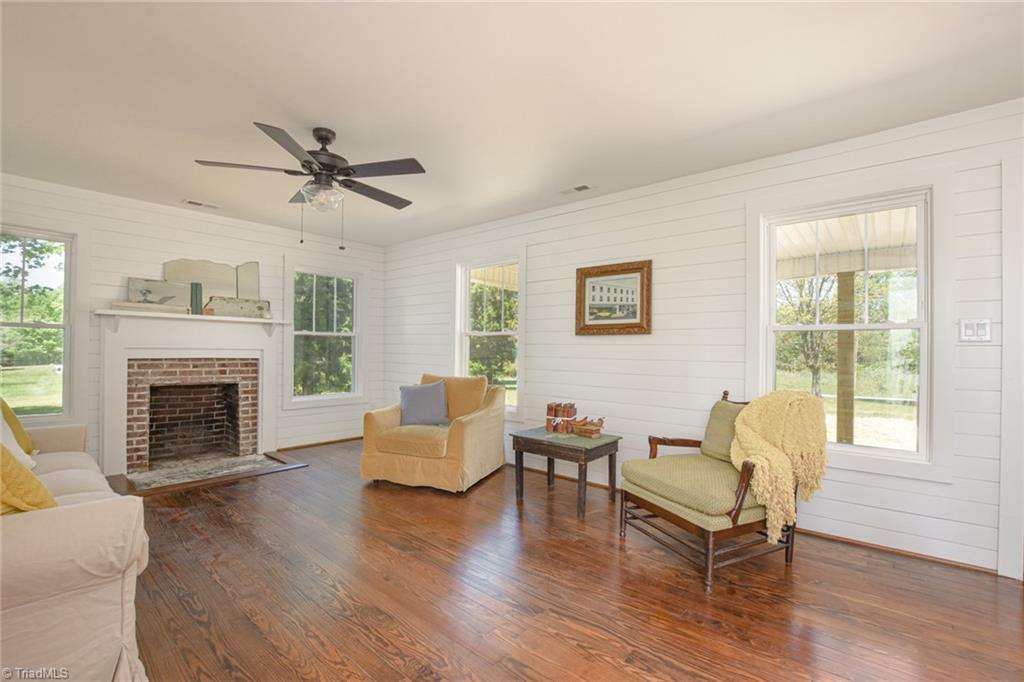 1190 K Fork Road Madison, NC 27025 - Photo 6 of 37