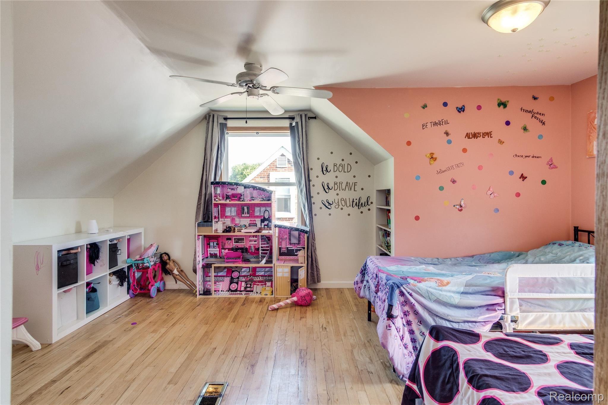 17827 Quarry Road Riverview, MI 48193 - Photo 19 of 31 Bedroom 8.jpg