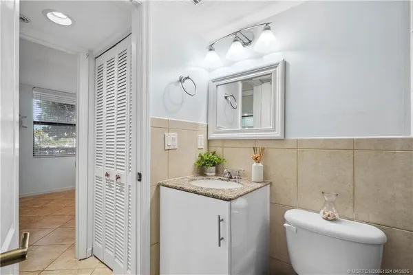 $3,000 | 10680 South Ocean Drive, Unit G 2, Jensen Beach, FL 34957