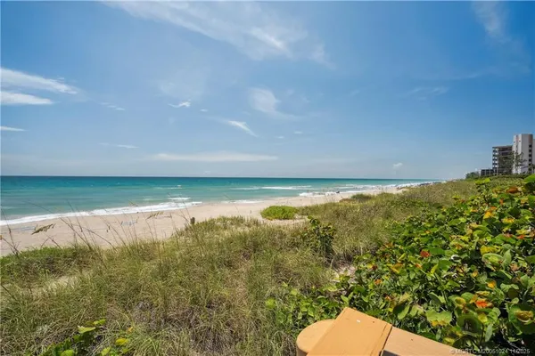$3,000 | 10680 South Ocean Drive, Unit G 2, Jensen Beach, FL 34957