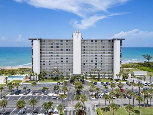 $3,000 | 10680 South Ocean Drive, Unit G 2, Jensen Beach, FL 34957
