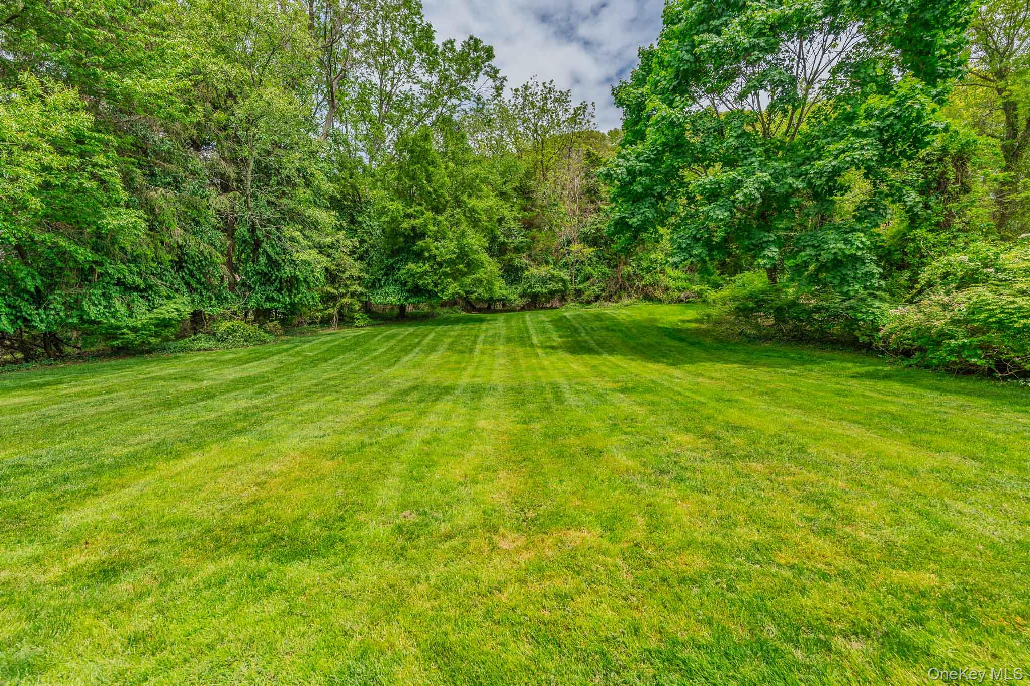 169 Turkey Lane Cold Spring Harbor, NY 11724 - Photo 28 of 32
