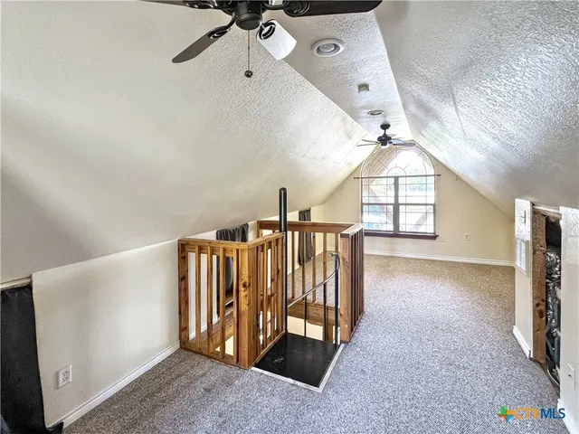 $1,300 | 2090 East U.S. Highway 90, Seguin, TX 78155