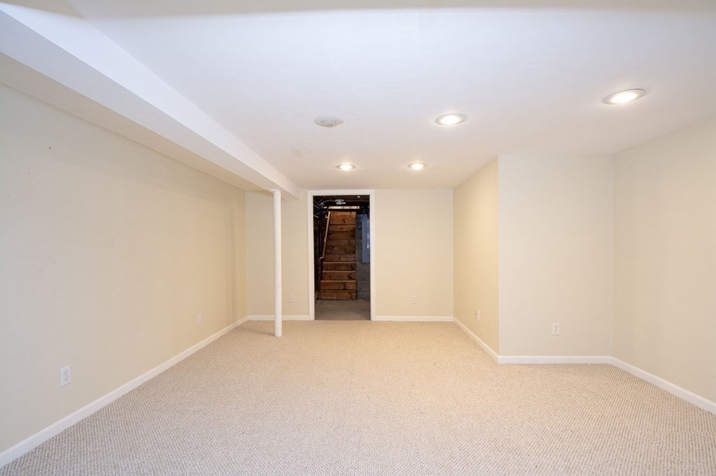 18 Liberty Pole Road Hingham, MA 02043 - Photo 27 of 37