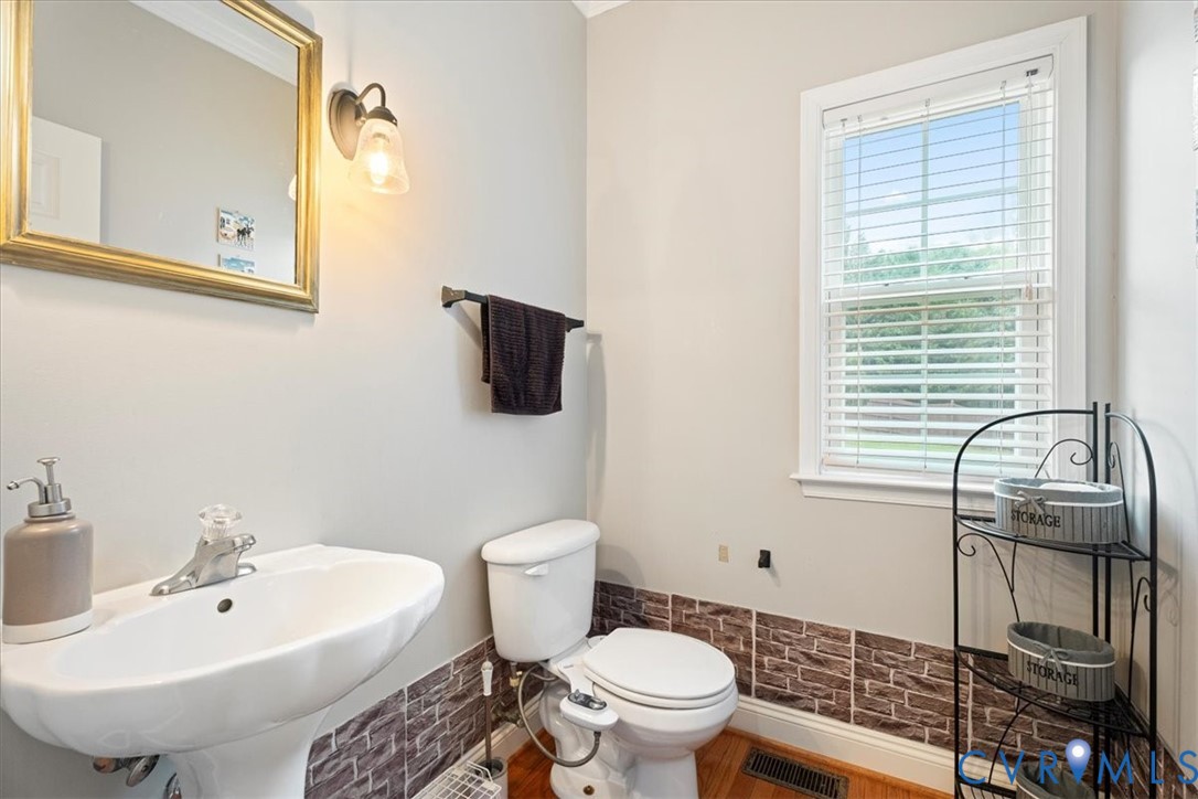 28 Millbrook Road Stafford, VA 22554 - Photo 12 of 44 a bathroom with a sink toilet and shower
