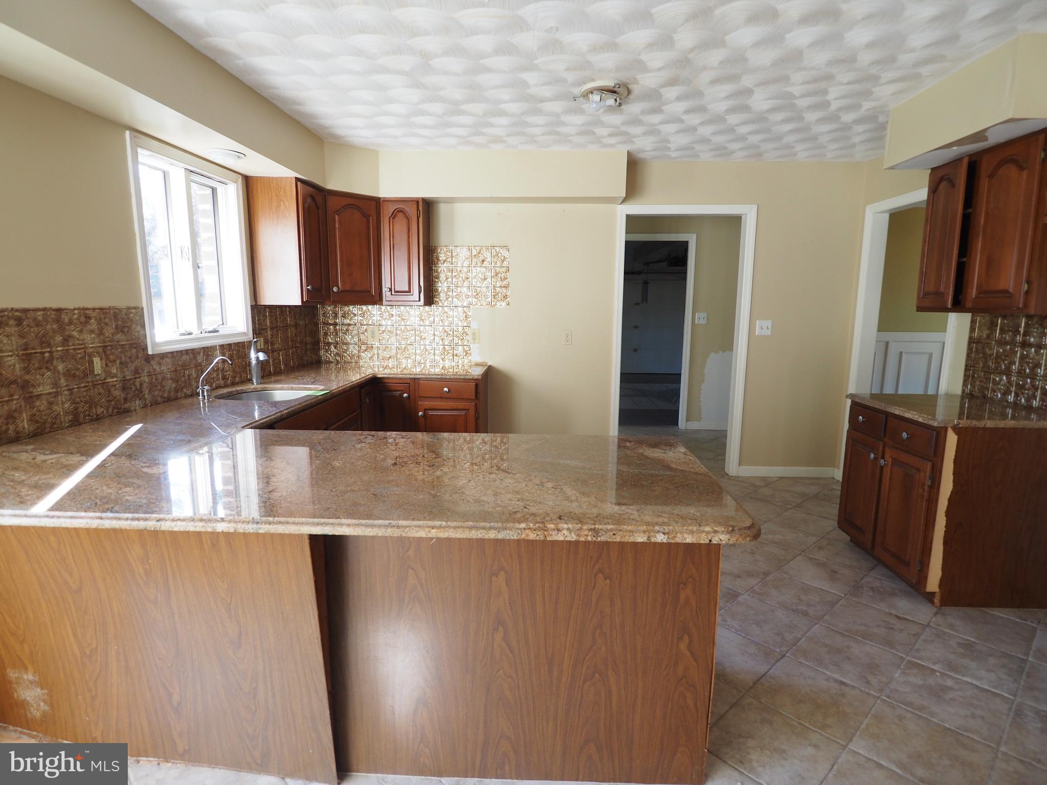 14005 Old Hanover Road Reisterstown, MD 21136 - Photo 5 of 26 Kitchen
