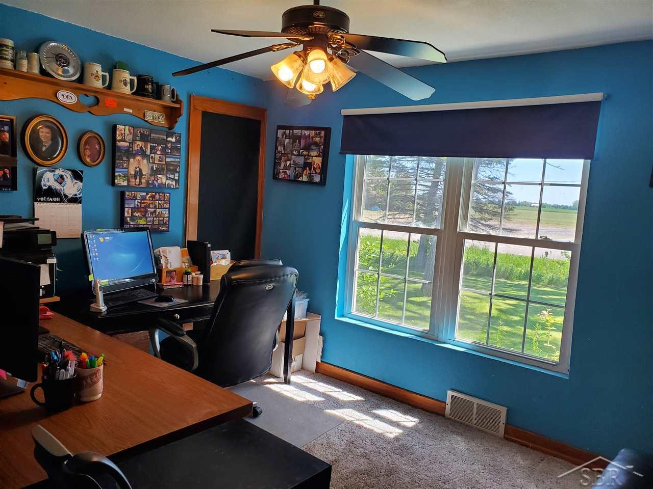 6285 North Center Road Saginaw, MI 48604 - Photo 16 of 28 Office / Possiable fourth