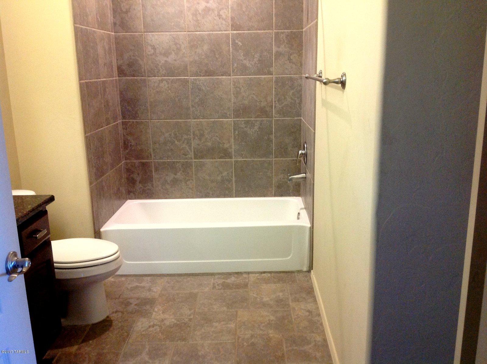 2550 East River Road, Unit 15301 Tucson, AZ 85718 - Photo 6 of 11