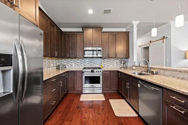 $3,100 | 828 Cannon Lane, Destin, FL 32541