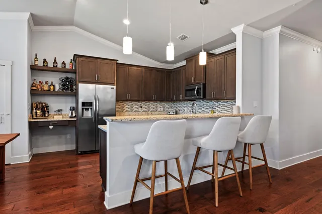 $3,100 | 828 Cannon Lane, Destin, FL 32541