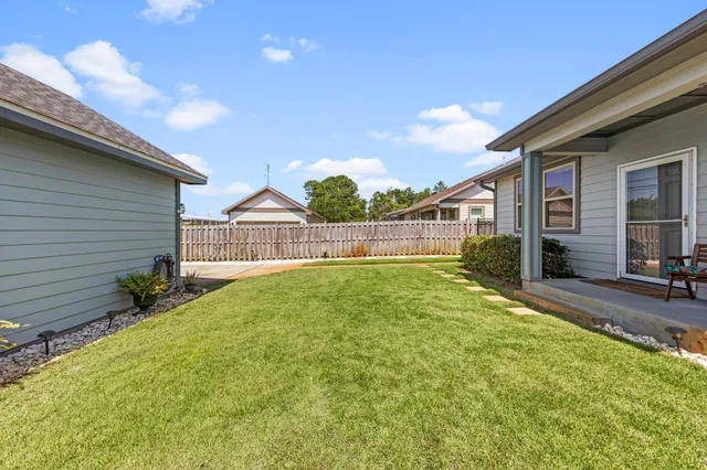 $3,100 | 828 Cannon Lane, Destin, FL 32541