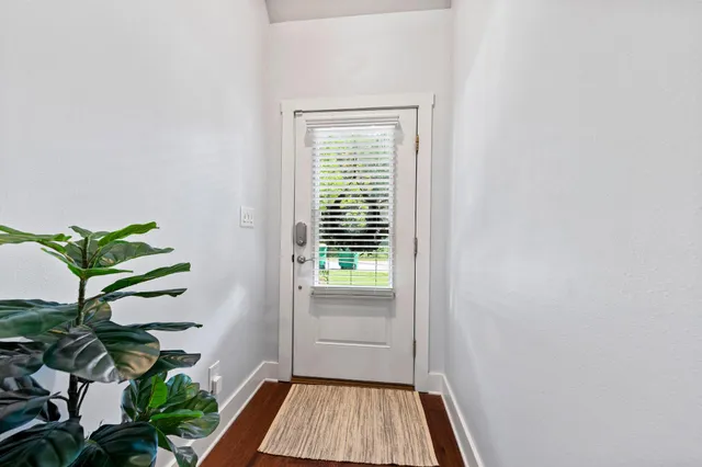 $3,100 | 828 Cannon Lane, Destin, FL 32541