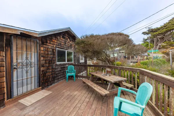 $3,750 | 195 Ocean View Avenue, Bodega Bay, CA 94923
