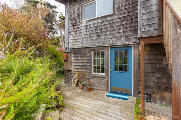 $3,750 | 195 Ocean View Avenue, Bodega Bay, CA 94923