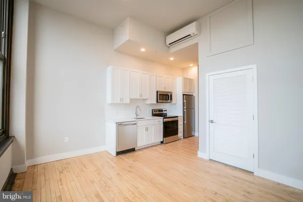 $1,187 | 1300 South 19th Street, Unit 215, Philadelphia, PA 19146