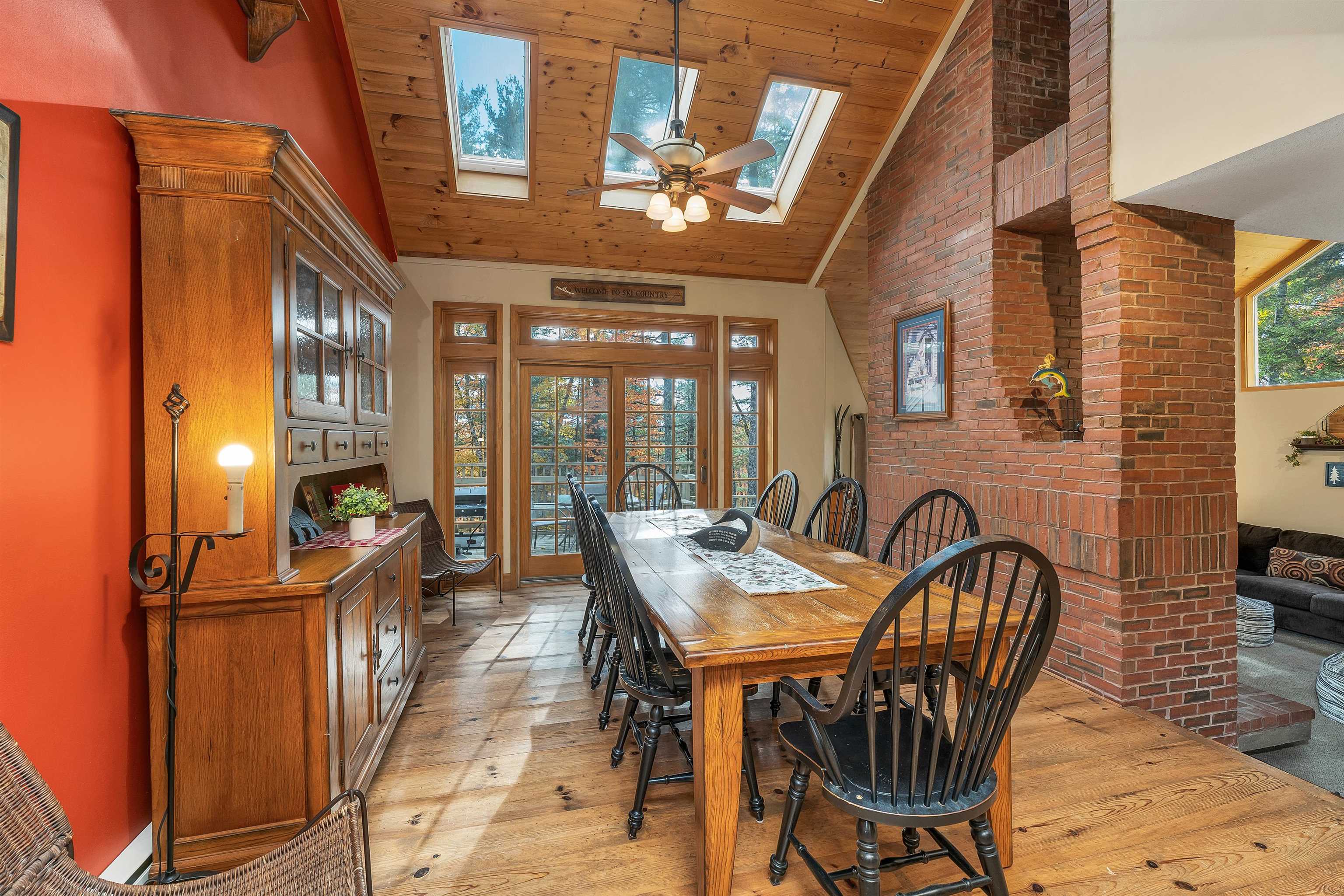 72 Cranmore Wds Lane, Unit 4 Conway, NH 03860 - Photo 3 of 60