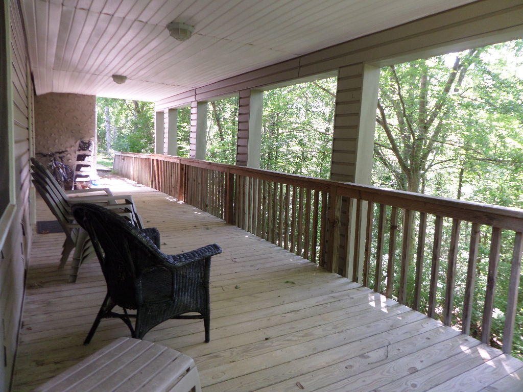 119 Garnet Lane Oak Ridge, TN 37830 - Photo 19 of 24 Lower level deck.