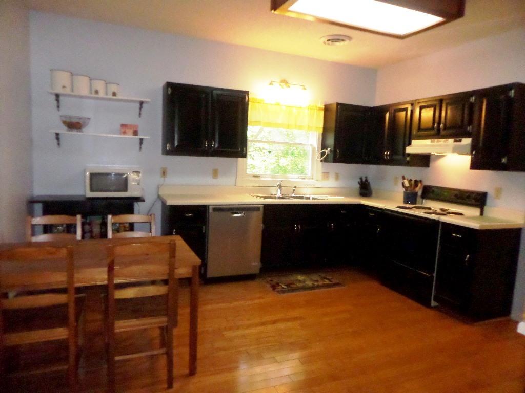 119 Garnet Lane Oak Ridge, TN 37830 - Photo 3 of 24 Kitchen2