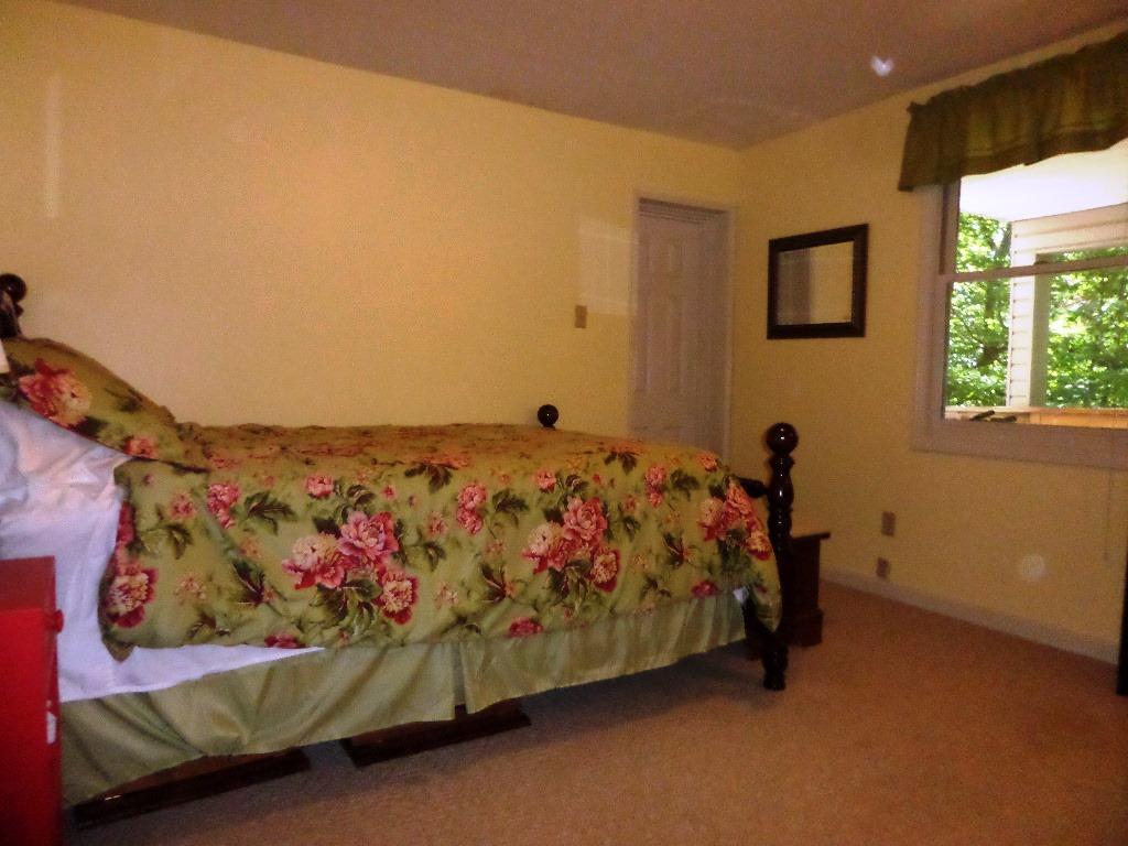 119 Garnet Lane Oak Ridge, TN 37830 - Photo 21 of 24 Fourth Bedroom