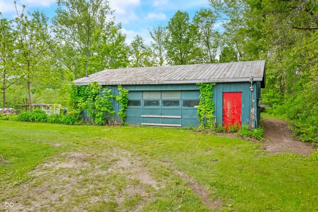$285,000 | 4837 Covered Bridge Road, Nashville, IN 47448