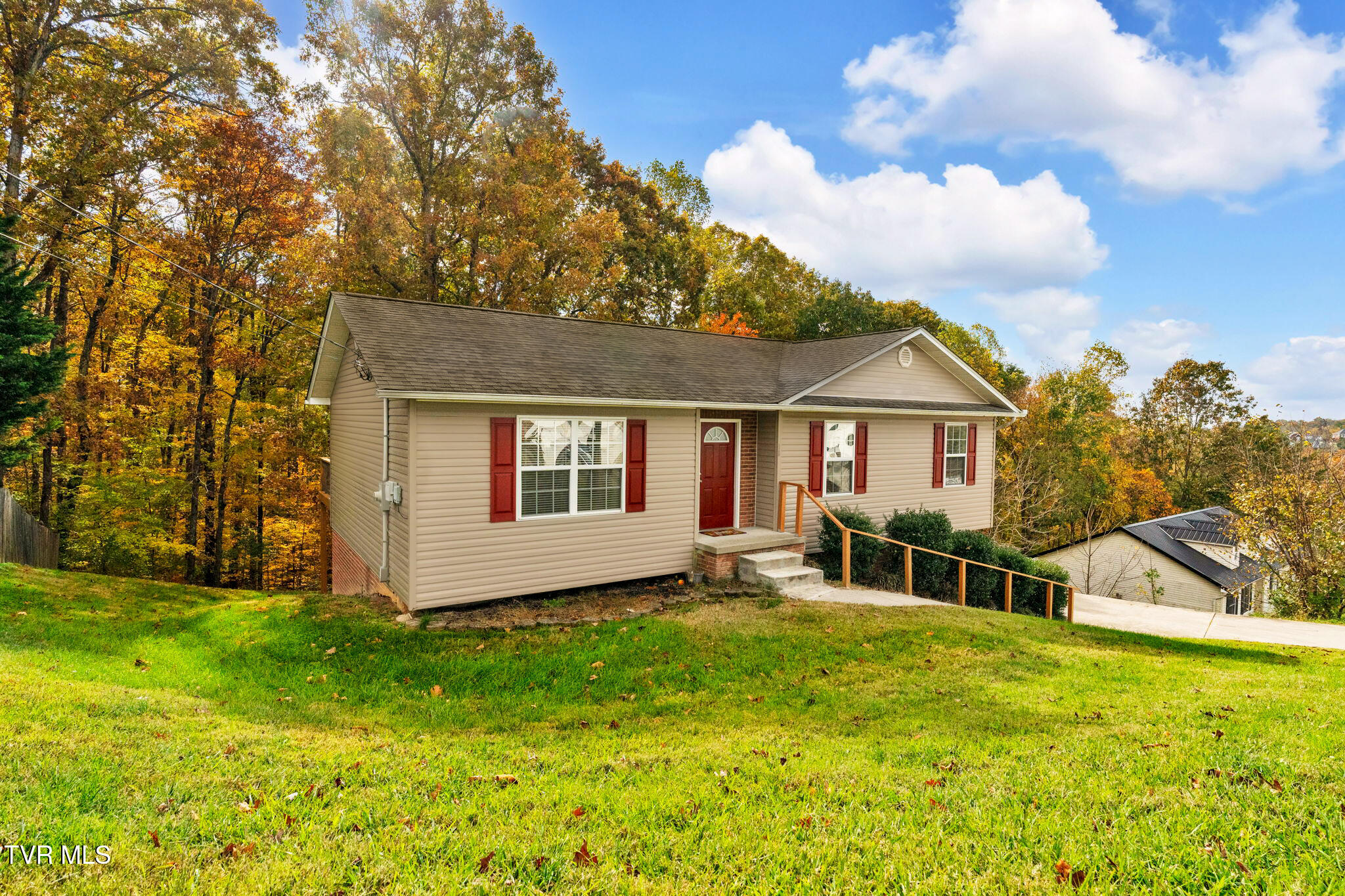 1125 Faye Street, Unit 11 Kingsport, TN 37660 - Photo 15 of 36 5-web-or-mls-DSC09837