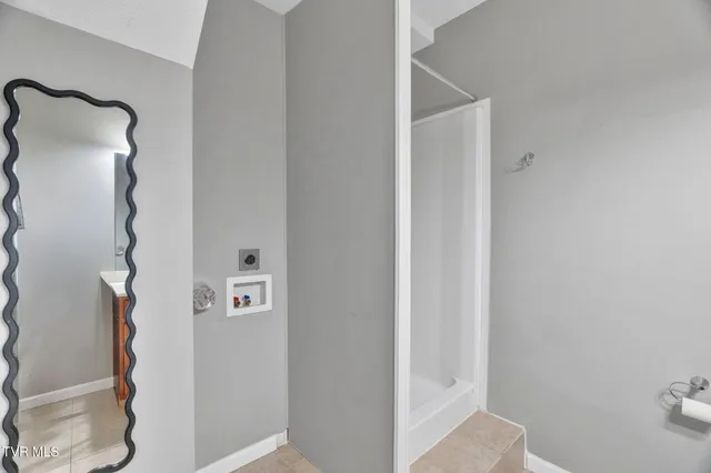 $2,500 | 1125 Faye Street, Unit 11, Kingsport, TN 37660