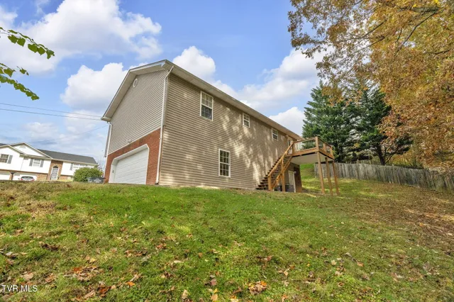 $2,500 | 1125 Faye Street, Unit 11, Kingsport, TN 37660