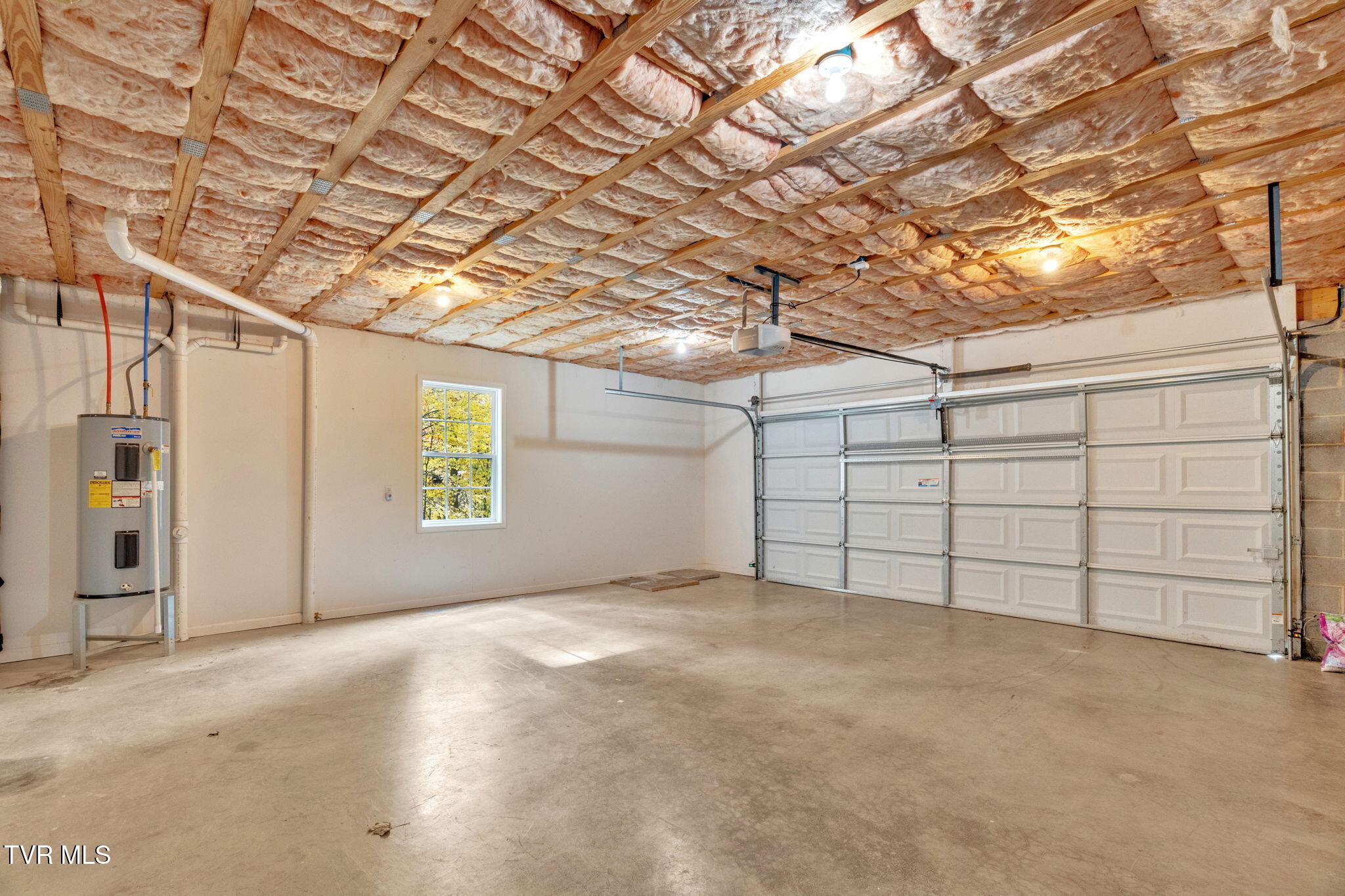 1125 Faye Street, Unit 11 Kingsport, TN 37660 - Photo 6 of 36 12-web-or-mls-DSC09765