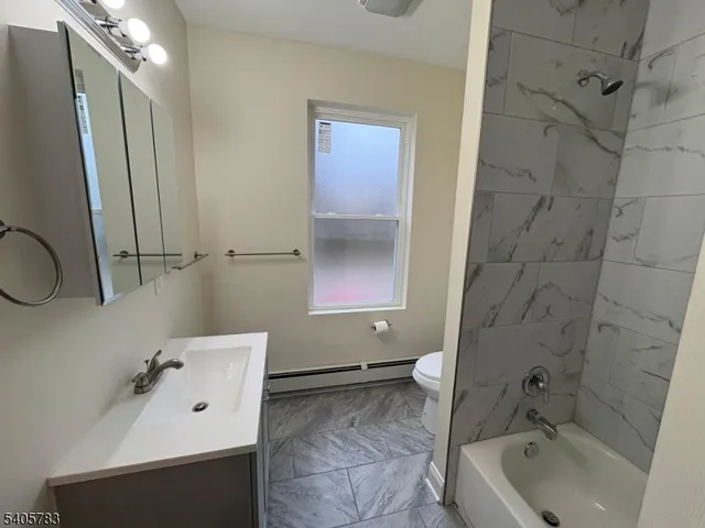 $3,200 | 786 South Main Street, Unit 2, Phillipsburg, NJ 08865