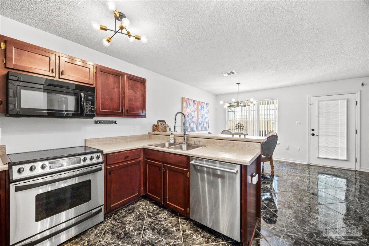 575 Rough Leaf Lane Mary Esther, FL 32569 - Photo 19 of 48