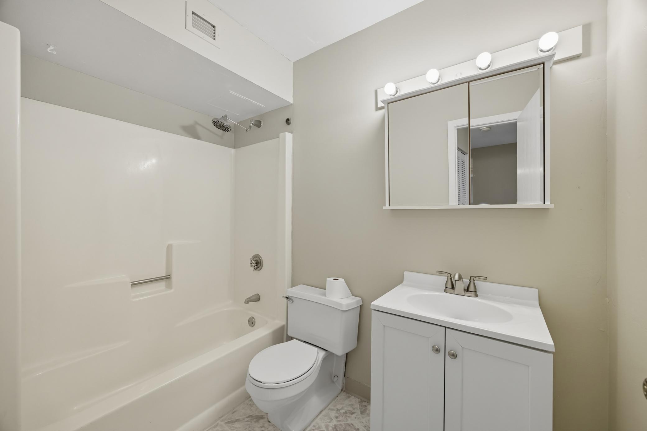 1181 Edgcumbe Road, Unit 914 St. Paul, MN 55105 - Photo 8 of 23