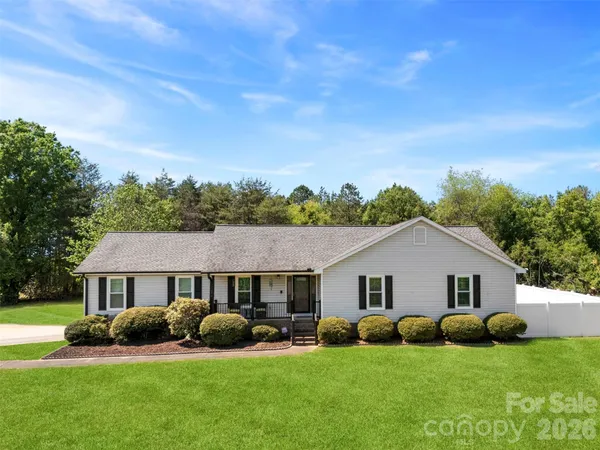 $389,000 | 114 Cross Creek Drive, Cherryville, NC 28021